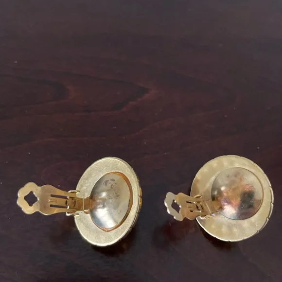 Vintage 90’s pearl and gold earrings - Picture 3 of 6